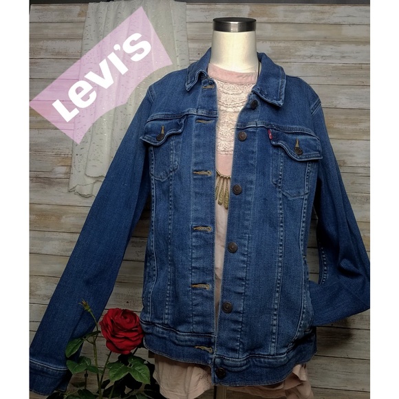 Levi's Jackets & Blazers - Levis strechy XL denim jacket